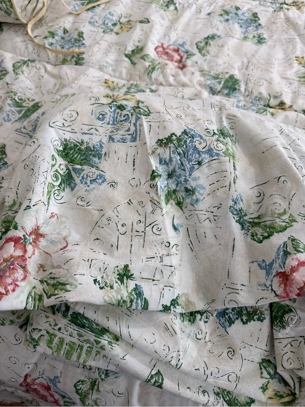 Vintage Sheridan Australia Reversible King Comforter Bedding Set – Floral Garden